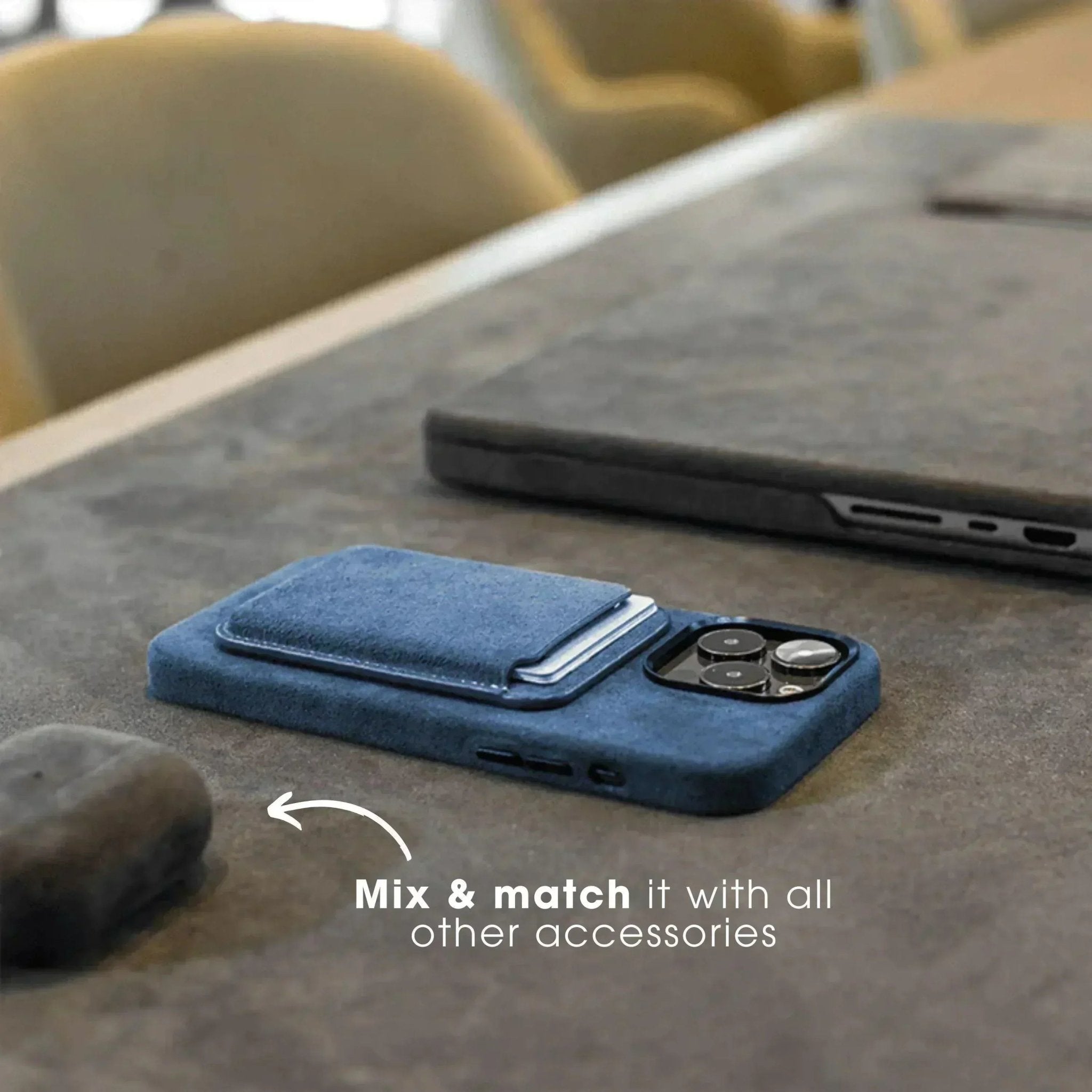 iPhone 16 - Alcantara Case - Ocean blue